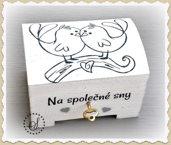 Dřevěná truhlička na klíček - na společné sny